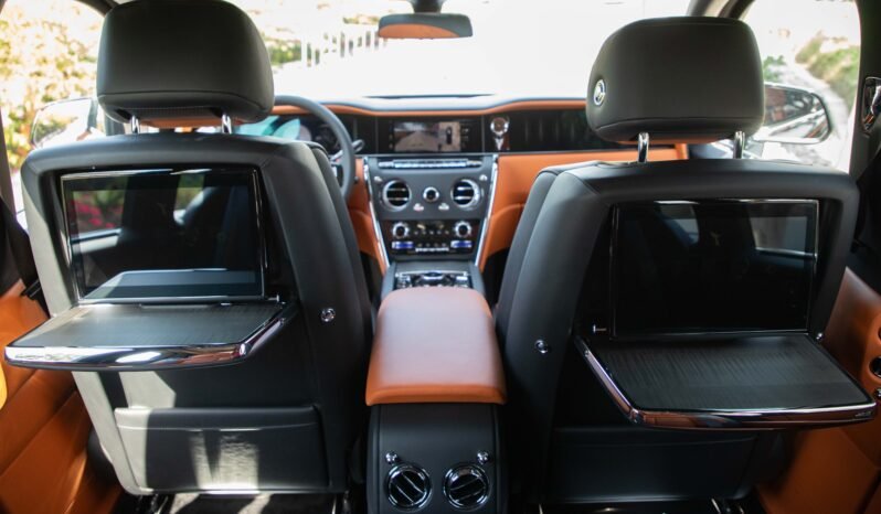 
								2025 Rolls Royce Cullinan full									