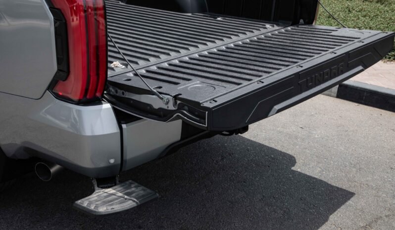 
								2025 Toyota Tundra Platinum I-FORCE MAX full									