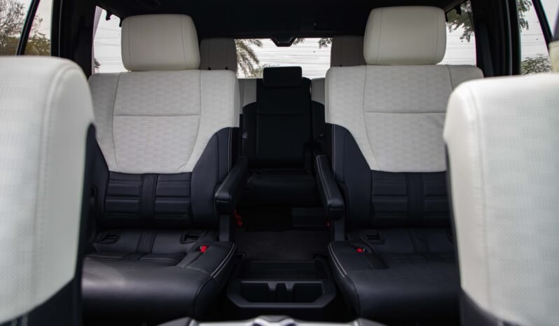 
								2025 Toyota Sequoia Capstone 4WD 7 Seaters full									