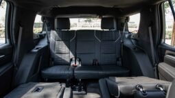 
										Cadillac Escalade V-SERIES full									