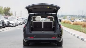 2025 Denza N9 2.0T Premium Plugin Hybrid 6Seater