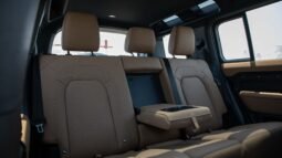 
										2025 LAND ROVER DEFENDER X-DYNAMIC SE full									