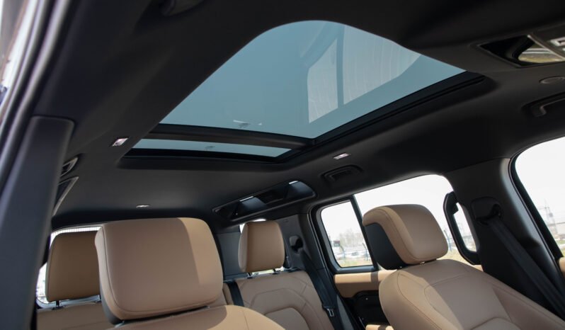 
								2025 LAND ROVER DEFENDER X-DYNAMIC SE full									