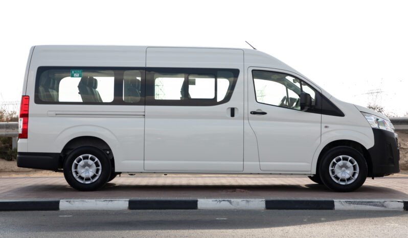 
								TOYOTA HIACE HIGH ROOF 13S P 3.5L GL full									