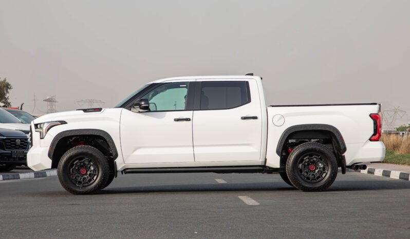 
								2025 Toyota Tundra TRD PRO I-FORCE MAX full									