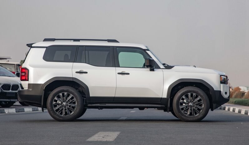 
								2025 Toyota Land Cruiser iForce Max Hybrid 4WD full									
