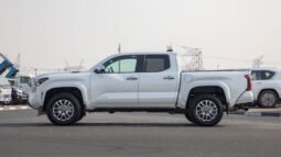 
										2024 Toyota Tacoma Limited 4WD Hybrid full									