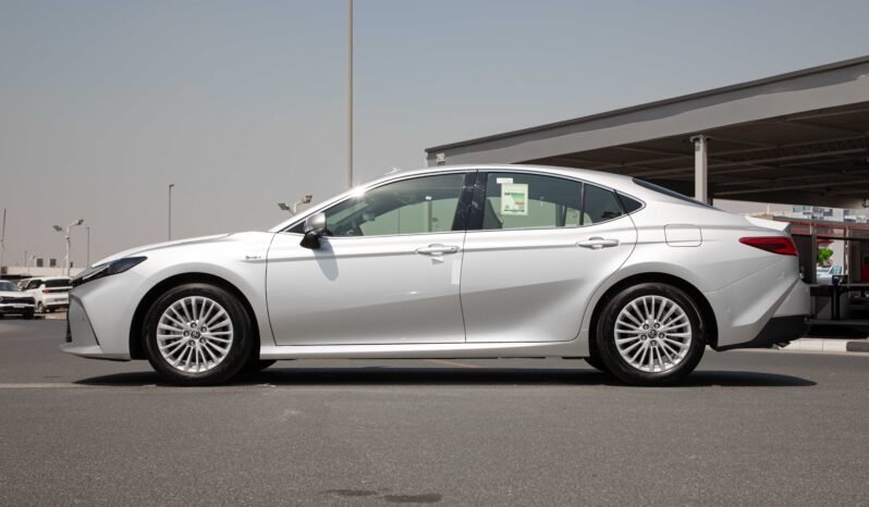 
								2025 Toyota Camry 2.5 E+ FWD Hybrid full									