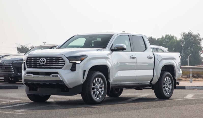 
								2024 Toyota Tacoma Limited 4WD Hybrid full									