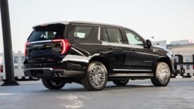 2025 GMC Yukon 4WD DENALI VIP +TV