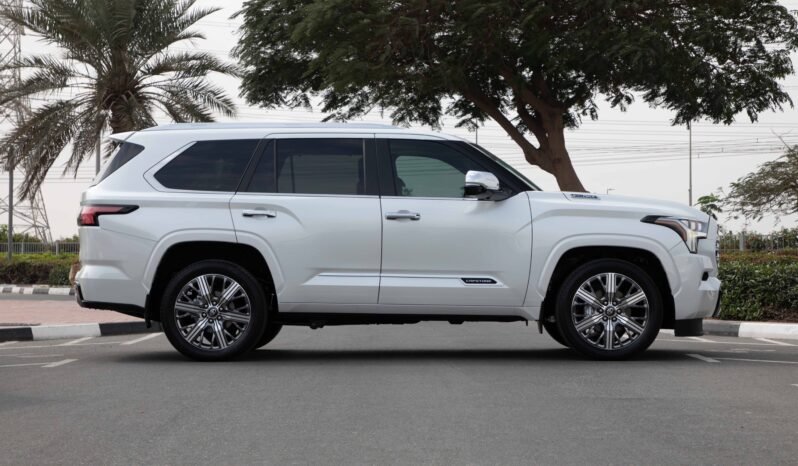 
								2025 Toyota Sequoia Capstone 4WD 7 Seaters full									