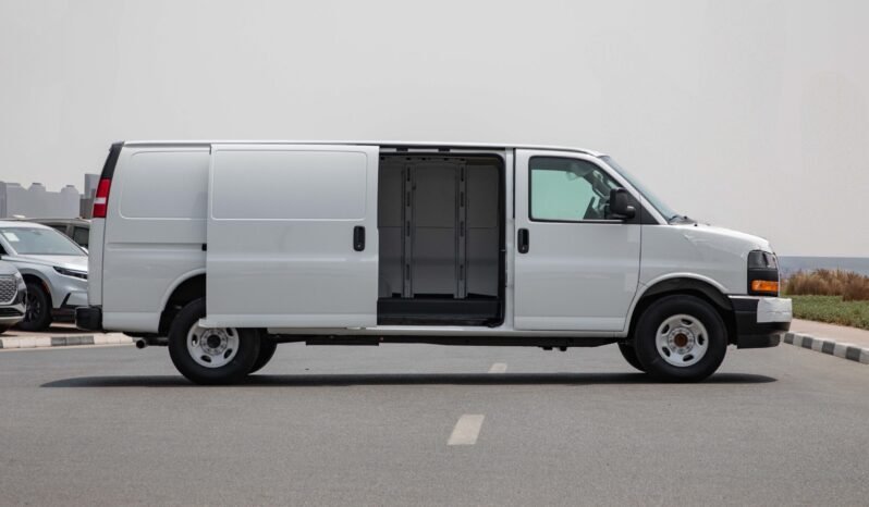 
								2024 GMC Savana 2500 EXT Cargo full									