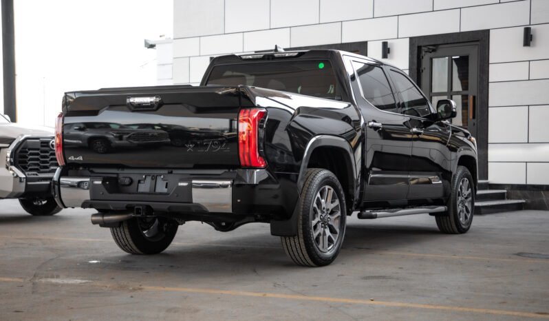 
								2025 Toyota Tundra 1794 Edition 4WD full									
