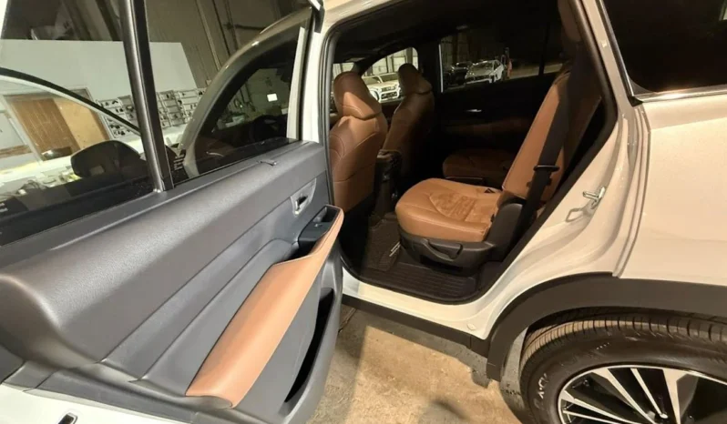 
								2025 Toyota Grand Highlander PLATINUM HYBRID MAX. full									