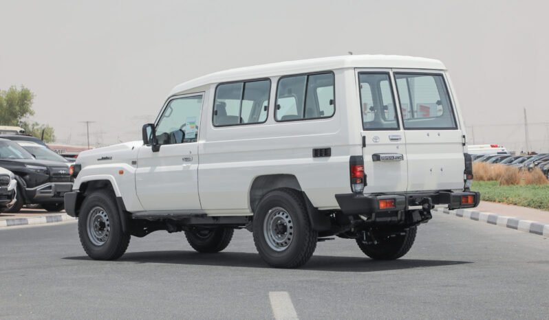 
								2025 Toyota Land Cruiser 70 78 2.8L T/DSL-E full									
