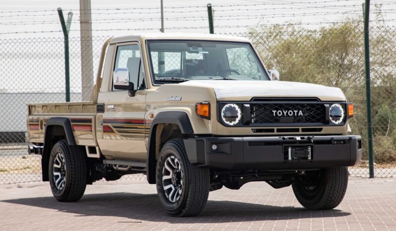 
								2025 Toyota LC79 LX Z1 AT 4WD SC 2-Doors full									