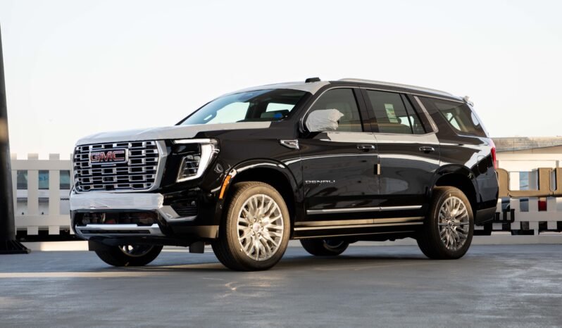 
								2025 GMC Yukon 4WD DENALI VIP +TV full									