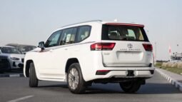 
										2025 Toyota Land Cruiser LC300 3.3 TT DSL GXR LIMITED full									