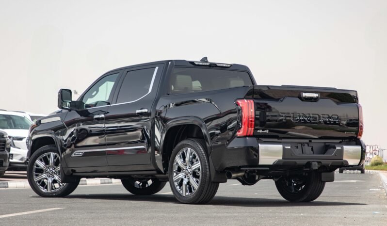 
								2025 Toyota Tundra Capstone 4WD Hybrid full									