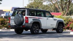 
										2024 Nissan Patrol Super Safari Final Edition 4WD full									