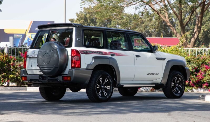 
								2024 Nissan Patrol Super Safari Final Edition 4WD full									