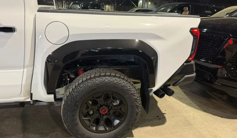 
								2025 Toyota Tacoma TRD PRO I-FORCE MAX. full									