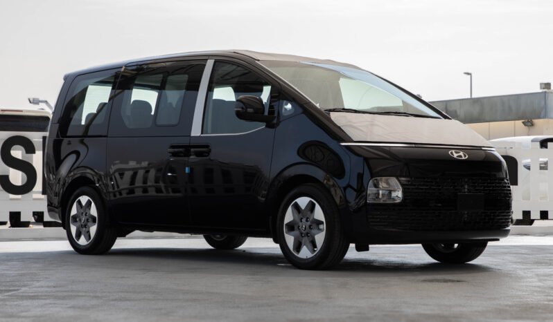 
								2025 Hyundai Staria 11 SEAT D 2.2 AT full									