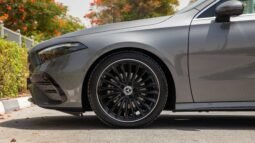 
										2025 Mercedes-Benz A200 Sedan full									