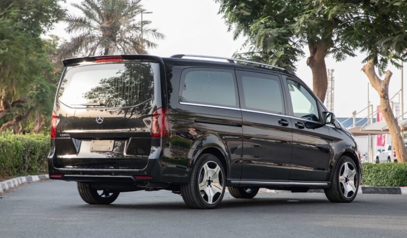 
								2023 Mercedes-Benz 350 V350 L full									