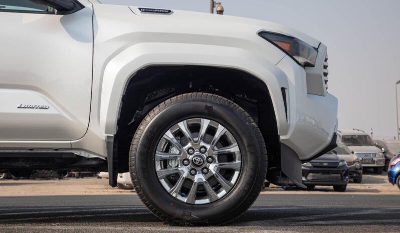 
								2024 Toyota Tacoma Limited 4WD Hybrid full									