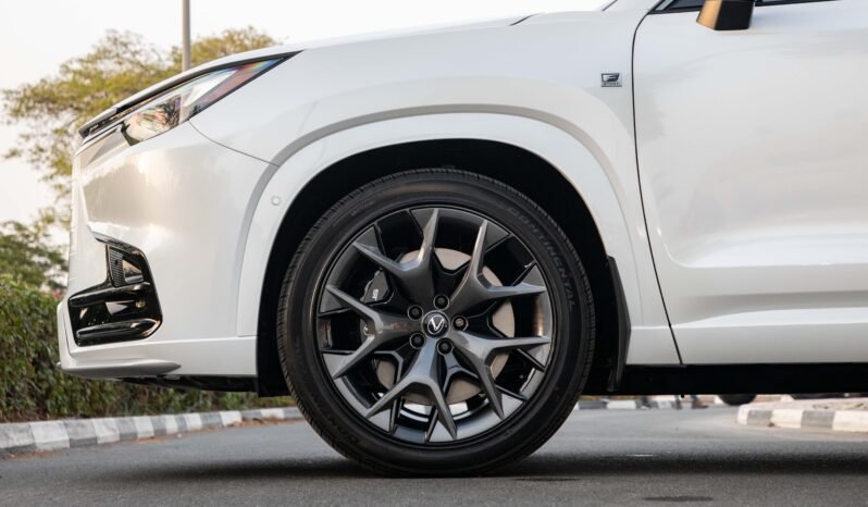 
								2025 Lexus TX500h F Sport 3 full									