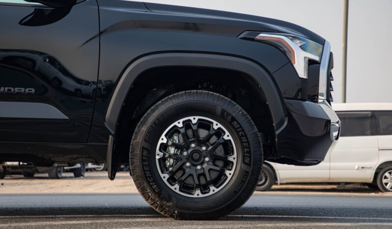 
								2025 TOYOTA TUNDRA SR5 TRD OFF-ROAD full									