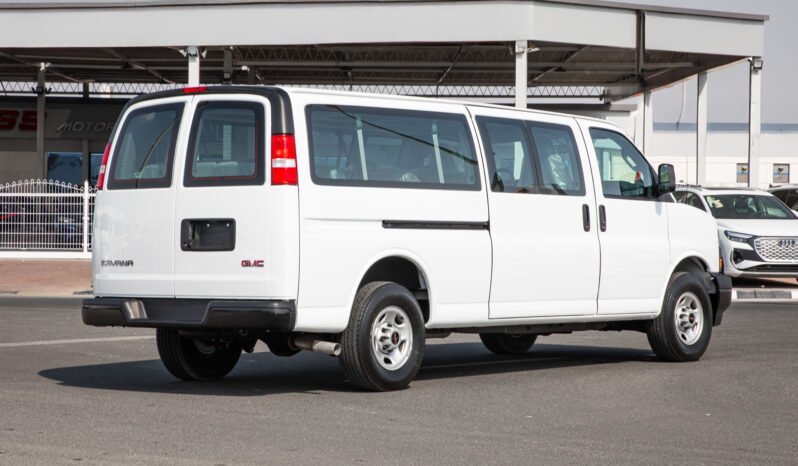
								2023 GMC Savana 3500 EXT (15 SEATER) GCC full									
