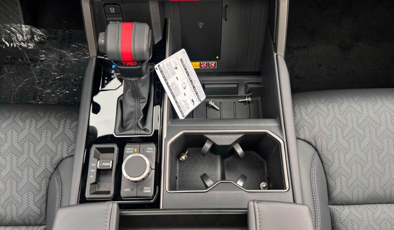 
								2025 Toyota Tundra LIMITED TRD OFF-ROAD I-FORCE MAX. full									