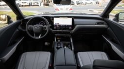 
										2025 Lexus TX500h F Sport 3 full									