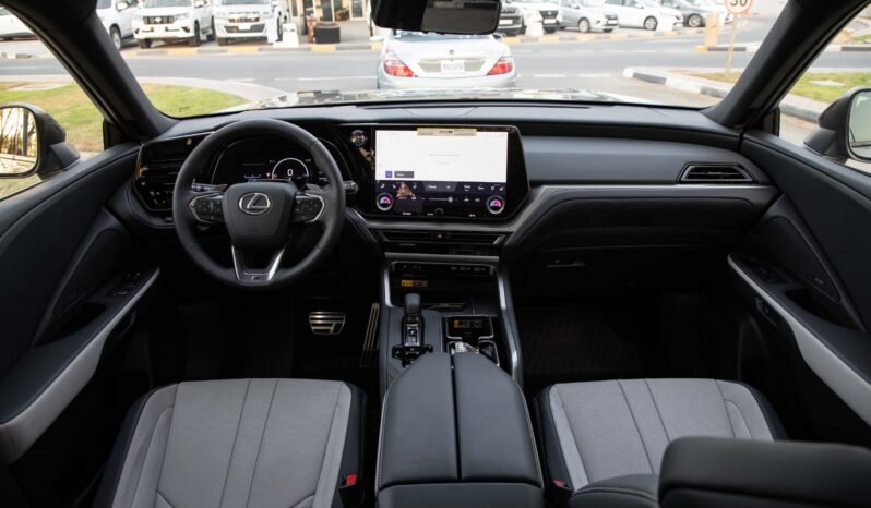 
								2025 Lexus TX500h F Sport 3 full									