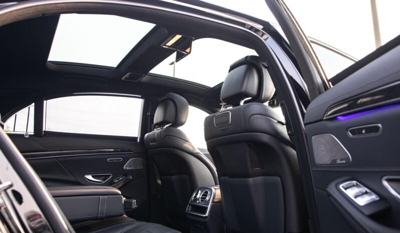 
								2019 Mercedes-Benz S 560 Std AMG Pack full									