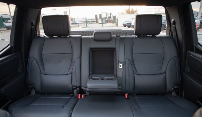 
								2025 Toyota Tundra Platinum I-FORCE MAX full									