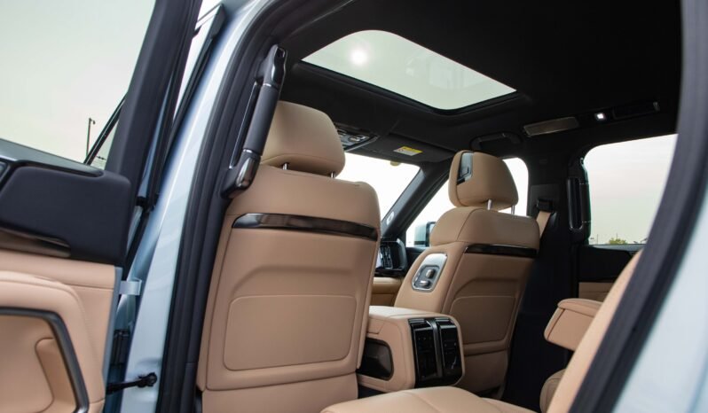 
								2025 BYD Leopard 8 Smart Brave Flagship Edition PHEV | Drone System & Spare Tire Carrier full									