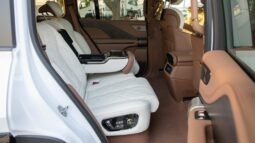 
										2025 Yangwang U8 BYD U8 YangWang Deluxe Edition Hybrid 4WD. full									