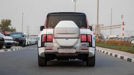 2025 Yangwang U8 BYD U8 YangWang Deluxe Edition Hybrid 4WD.