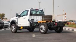 
										2025 Ford F550 XL Regular Chassis Cab full									