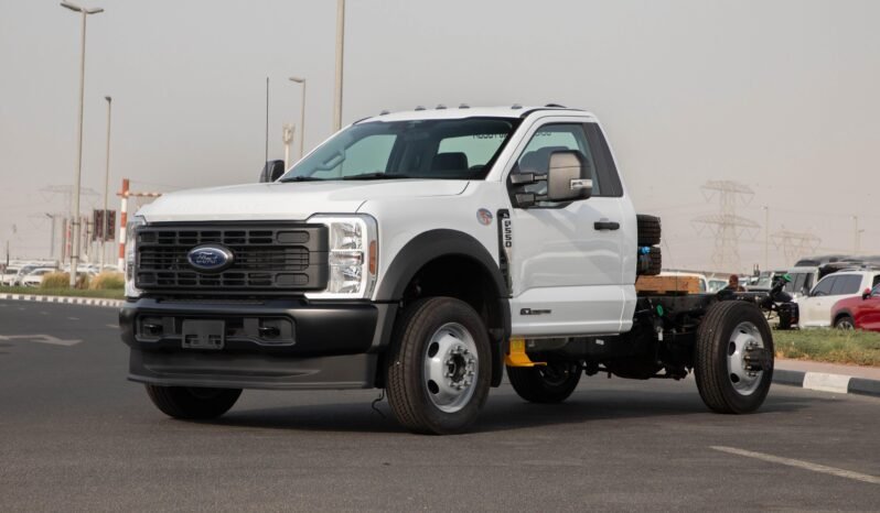 
								2025 Ford F550 XL Regular Chassis Cab full									
