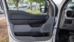 
										2025 Ford F550 XL Regular Chassis Cab full									
