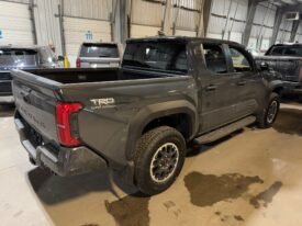 2025 Toyota Tacoma TRD OFF-ROAD Premium
