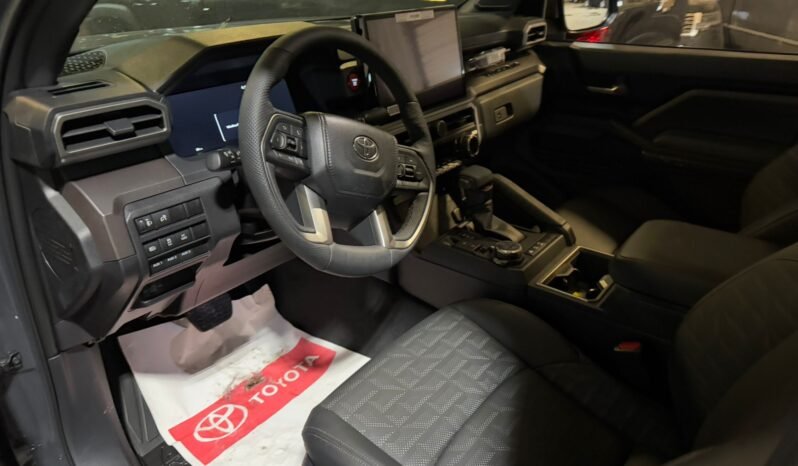 
								2025 Toyota Tacoma TRD OFF-ROAD Premium full									