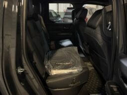 
										2025 Toyota Tacoma TRD OFF-ROAD Premium full									