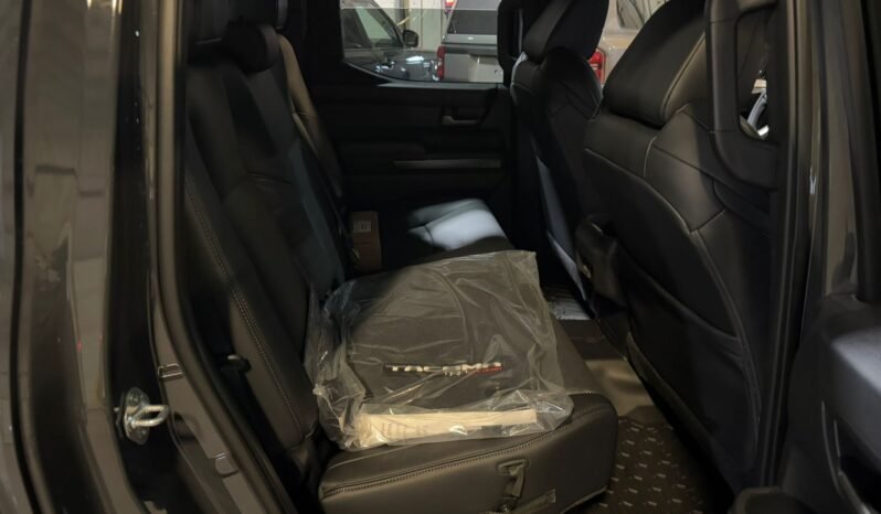 
								2025 Toyota Tacoma TRD OFF-ROAD Premium full									