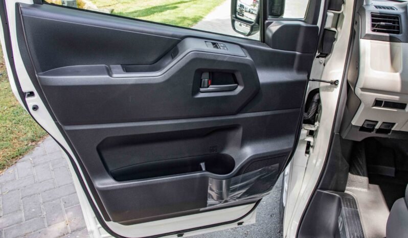 
								2026 Toyota Hiace HIGH ROOF 13S P 3.5L MT GL RB full									