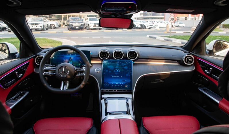 
								2025 Mercedes-Benz C 200 full									